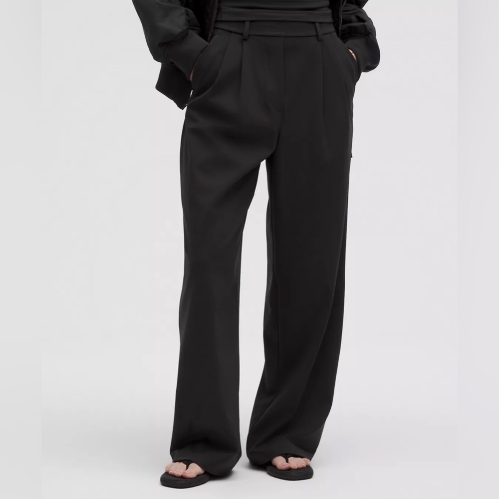 Lululemon Daydrift High-Rise Straight-Leg Trouser short Size S black
